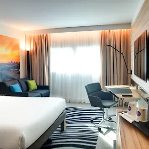 **** מלון Novotel 14 Porte D'orleans צרפת