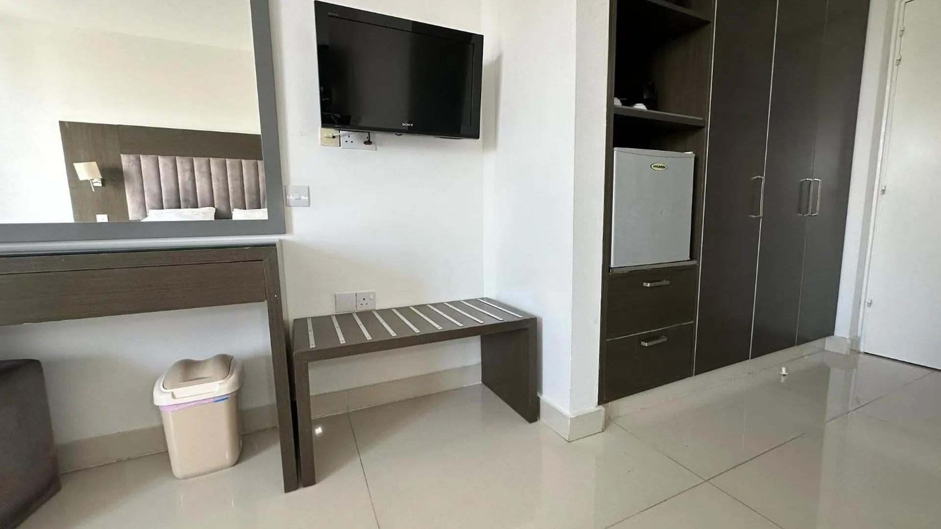 Napa Jay Hotel Айя-Напа